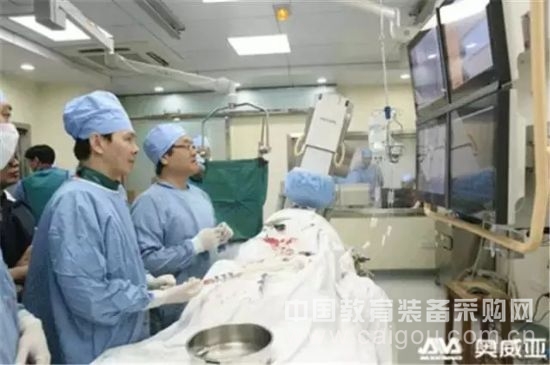 CTO名医演绎奥威亚手术示教解决方案