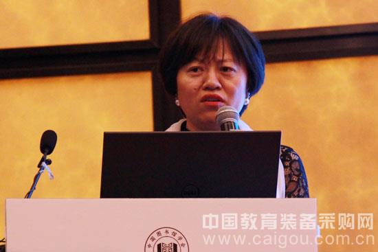 互联网+时代 高校图书馆如何加强服务能力建设