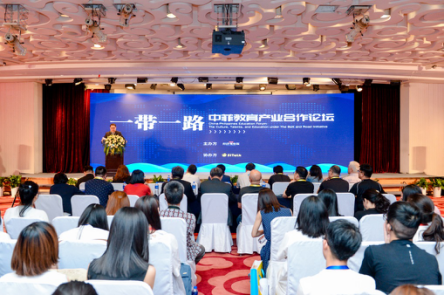 51Talk CEO黄佳佳:菲律宾外教填补二三四线市