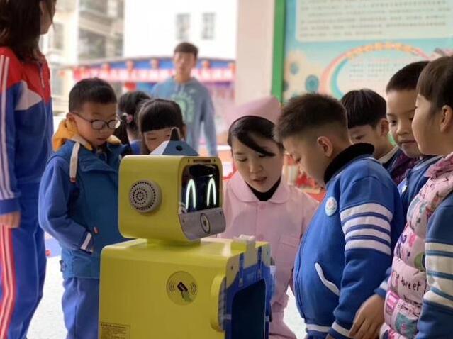 晨检机器人使用案例-沃柯雷克晨检机器人使用案例