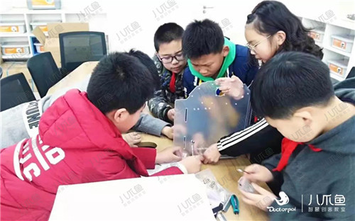 扬州梅岭小学：建立具有示范性意义的智慧创客教室