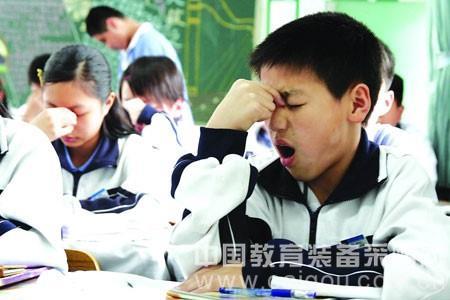 今天開學萬象，我們都要hold??！