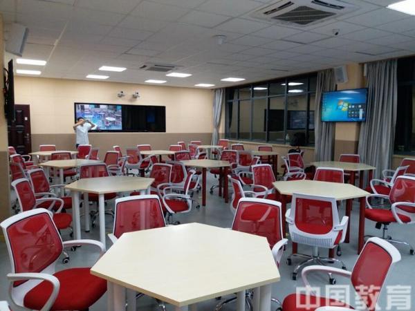 武汉轻工大学破解教师发展难题