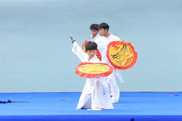 北京体育大学第十五届国际武术比赛交流大会在崆峒古镇开幕