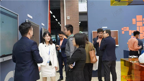 八爪鱼教育携新品亮相第77届中国教育装备展