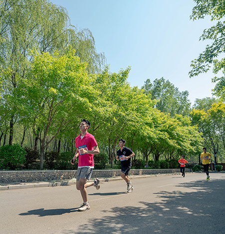 沈陽科技學院2023年大學生體育文化節開幕式暨春季校園馬拉松賽成功舉辦