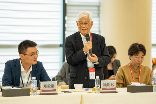 教育家顧明遠受聘希沃終身學術顧問