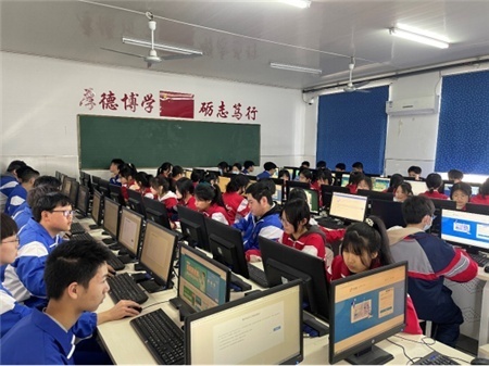 銘師堂教育攜手九江實驗中學，賦能教育，培養學生樹立生涯意識