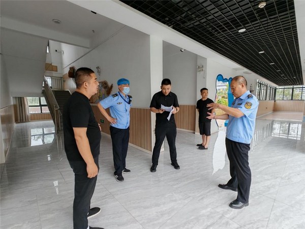 亳州市利辛縣齊心協力治環境 護航校園保安全