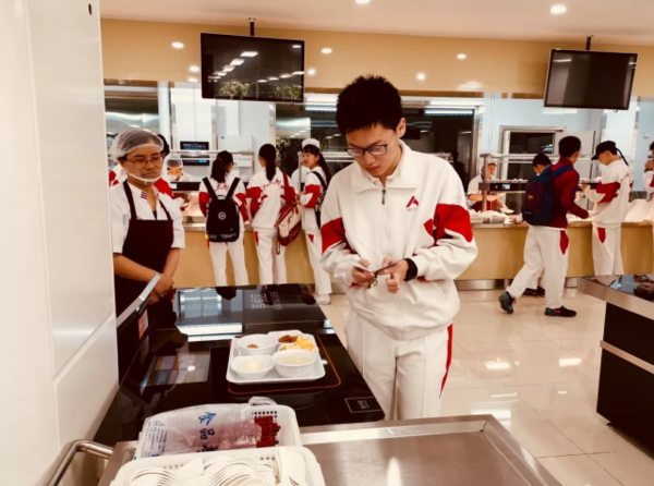 1558929127612227.png 新食堂迎来新气象,高品质服务师生