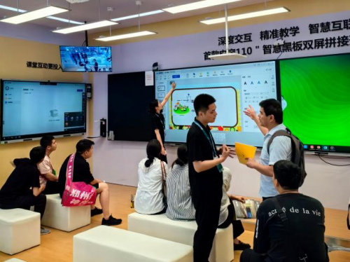 賦能數字時代，一起來看安道教育在第六屆河南教裝展精彩瞬間！