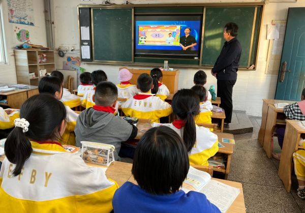 “混师模式”落地九江，鸿合科技课后服务拉开“城市级”运营序幕