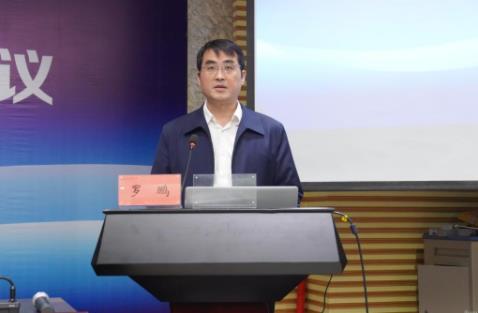 貴州醫科大學召開學科建設暨學位與研究生教育工作會議