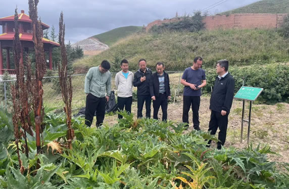 甘肅省科技廳蘇茂根教授項目組一行蒞臨甘肅民族師范學院調研工作