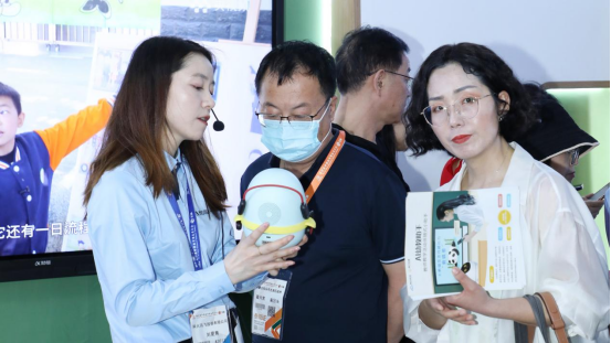 聚力“數字化建設”， 阿爾法蛋 AI 學前教育解決方案亮相中國教裝展