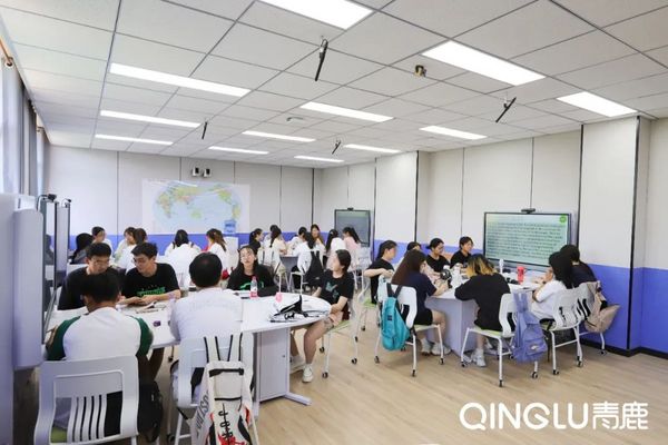電化教學開拓者的新嘗試，西北師大的智慧教室來了！