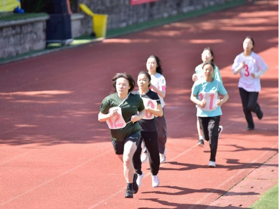 西南石油大学南充校区举行第十三届田径运动会