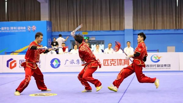 内蒙古自治区代表团夺得两银一铜 学青会校园组武术套路、啦啦操项目完赛