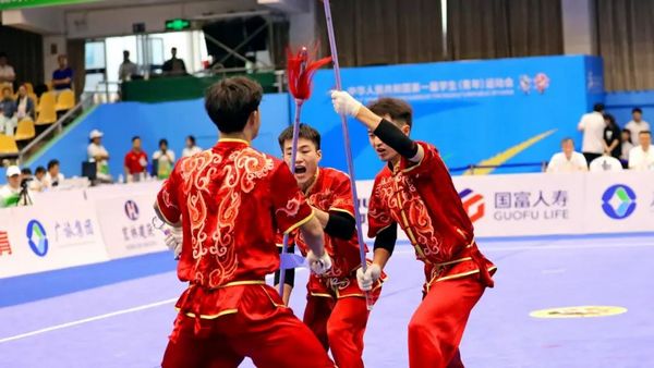 內蒙古自治區代表團奪得兩銀一銅 學青會校園組武術套路、啦啦操項目完賽