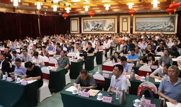 獨家冠名商立達信｜用好光 保護學生視力