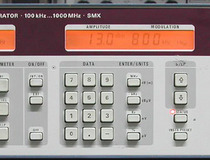 数字合成高频信号源SMX 100k - 1GHz 德国R&S